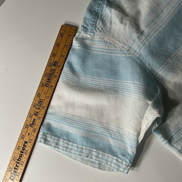 Bob Timberlake Men’s XL Button Down Blue & White Short Sleeve Collared Shirt - Picture 9 of 10